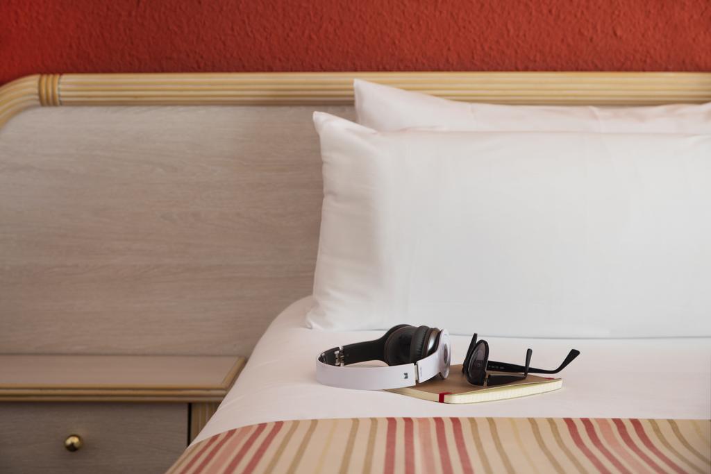 Twin Room,1273061350:JPEG